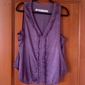 Raquel Allegra sleeveless Vneck top designer size 2